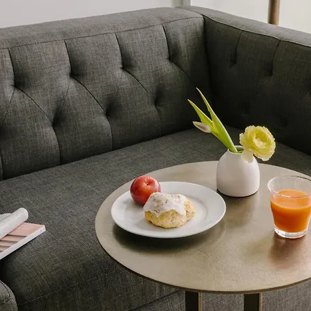 Hotel Yelo Lumiere Powered By Sonder Cannes