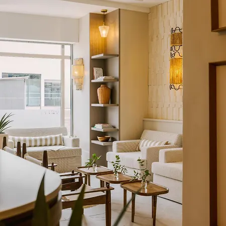 Yelo Lumiere Powered By Sonder Hotel