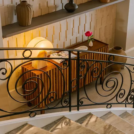 Hotel Yelo Lumiere Powered By Sonder 4*