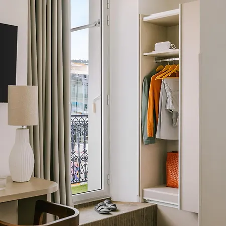 Yelo Lumiere Powered By Sonder 4*