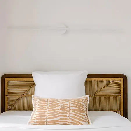 Hotel Yelo Lumiere Powered By Sonder 4*