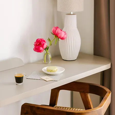 Yelo Lumiere Powered By Sonder Hotel