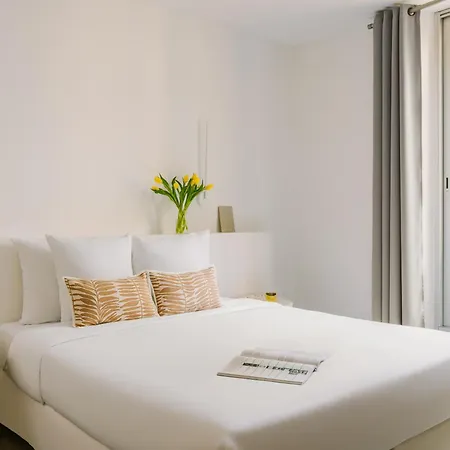 Yelo Lumiere Powered By Sonder Hotel Cannes
