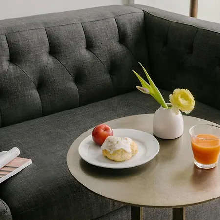 Yelo Lumière Centre Ville, Sonder By Marriott Bonvoy 4*